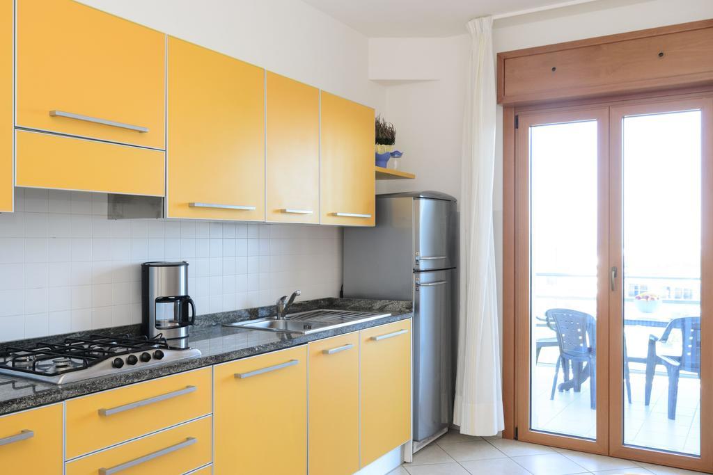 Sunbeach Apartments ลินญาโน ซับเบียโดโร ภายนอก รูปภาพ