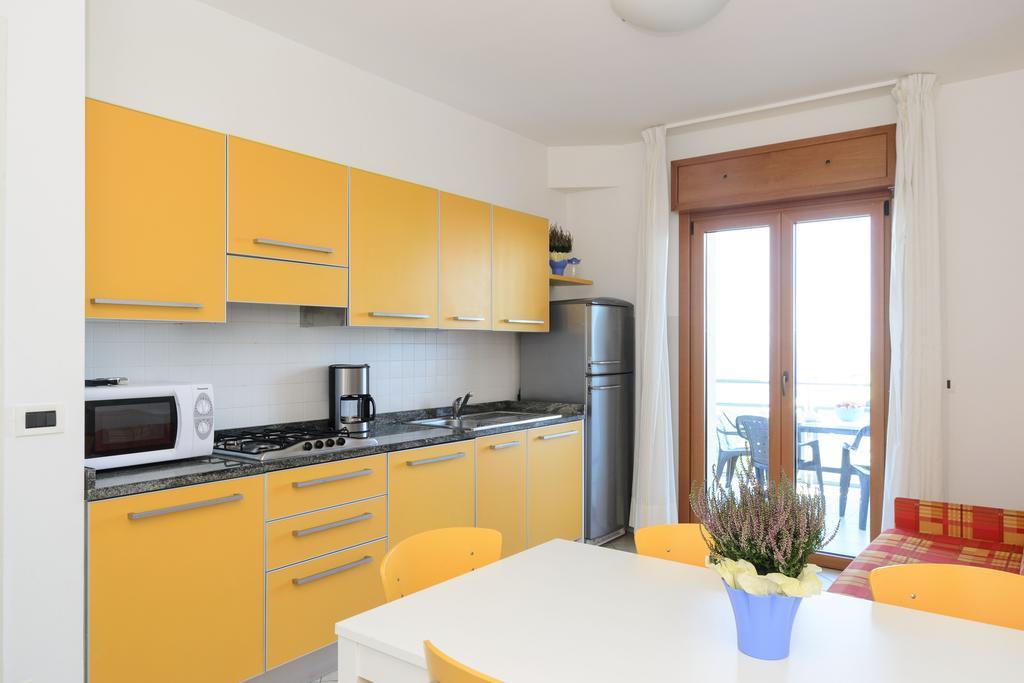 Sunbeach Apartments ลินญาโน ซับเบียโดโร ภายนอก รูปภาพ