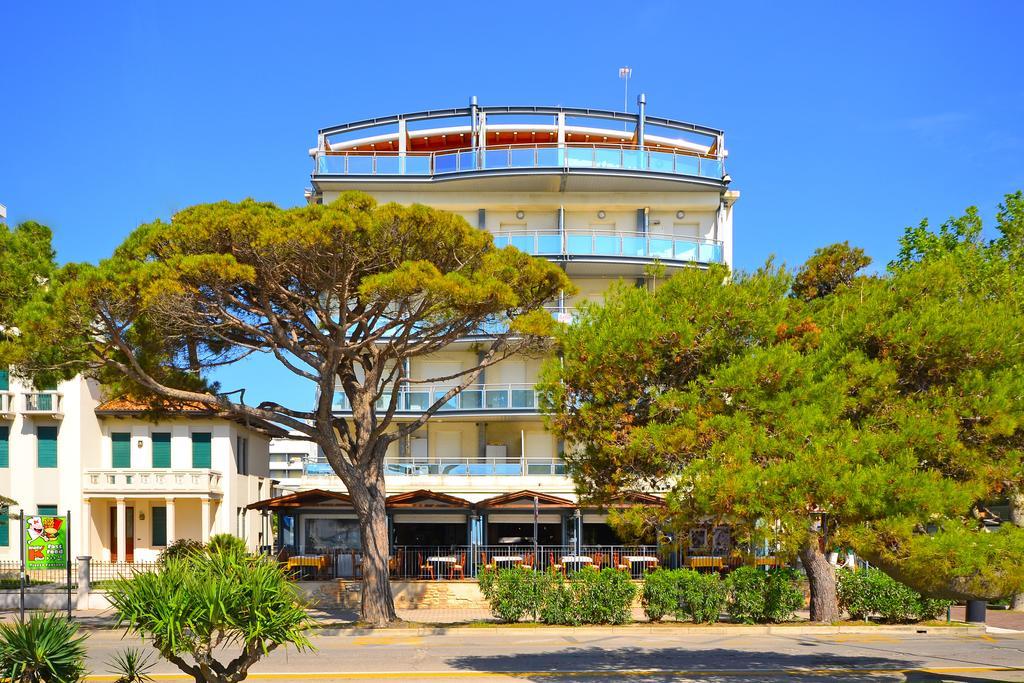 Sunbeach Apartments ลินญาโน ซับเบียโดโร ภายนอก รูปภาพ
